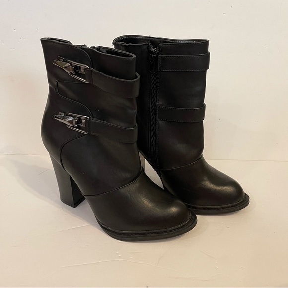 JustFab Black Pavlik Moto Ankle Black Boots - Picture 2 of 8